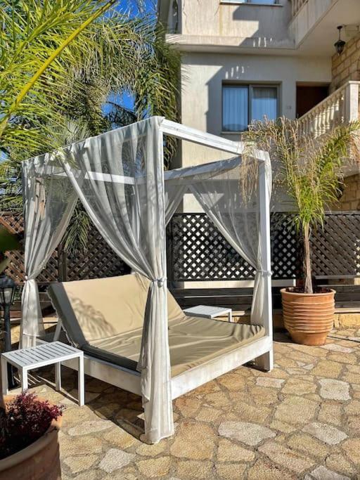Teo Apartment Paphos Exterior foto