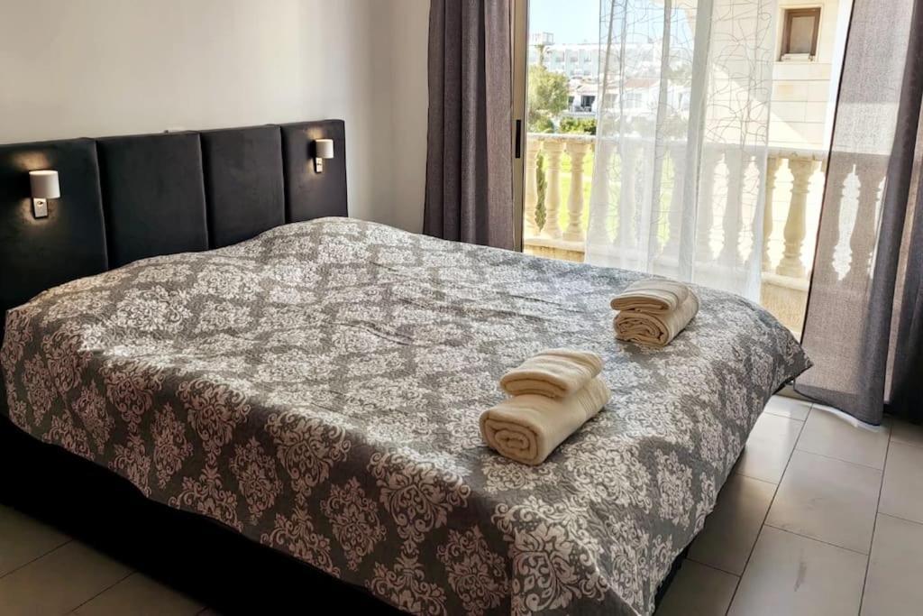 Teo Apartment Paphos Exterior foto