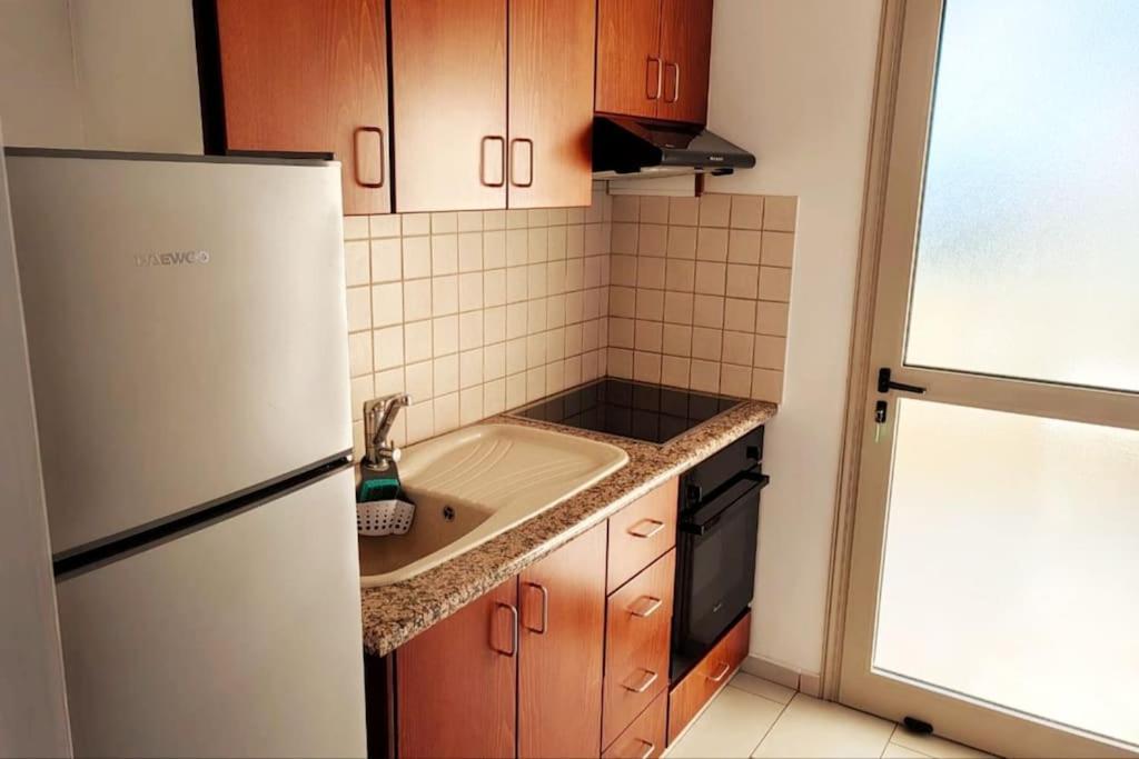 Teo Apartment Paphos Exterior foto