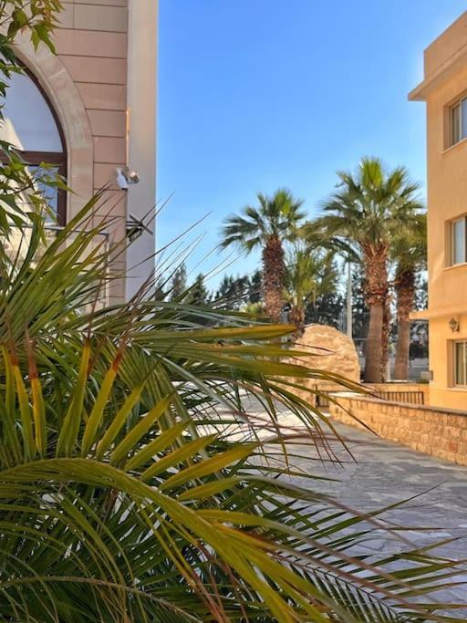 Teo Apartment Paphos Exterior foto