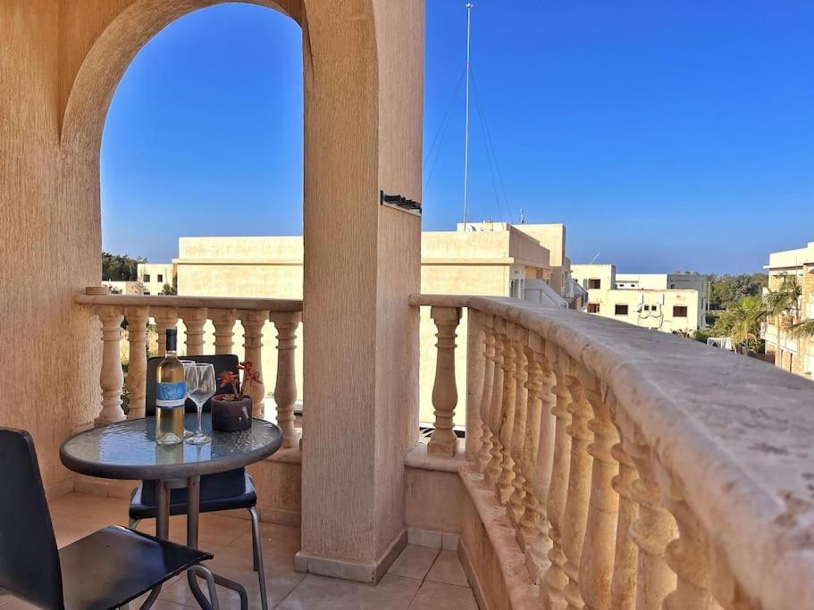Teo Apartment Paphos Exterior foto