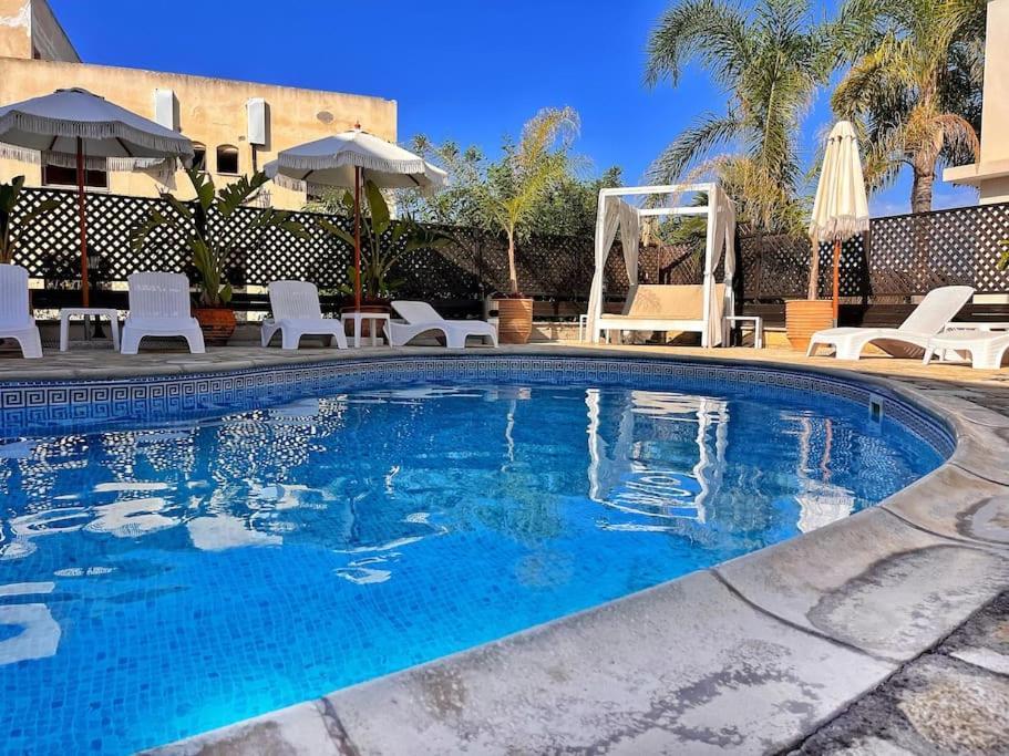 Teo Apartment Paphos Exterior foto